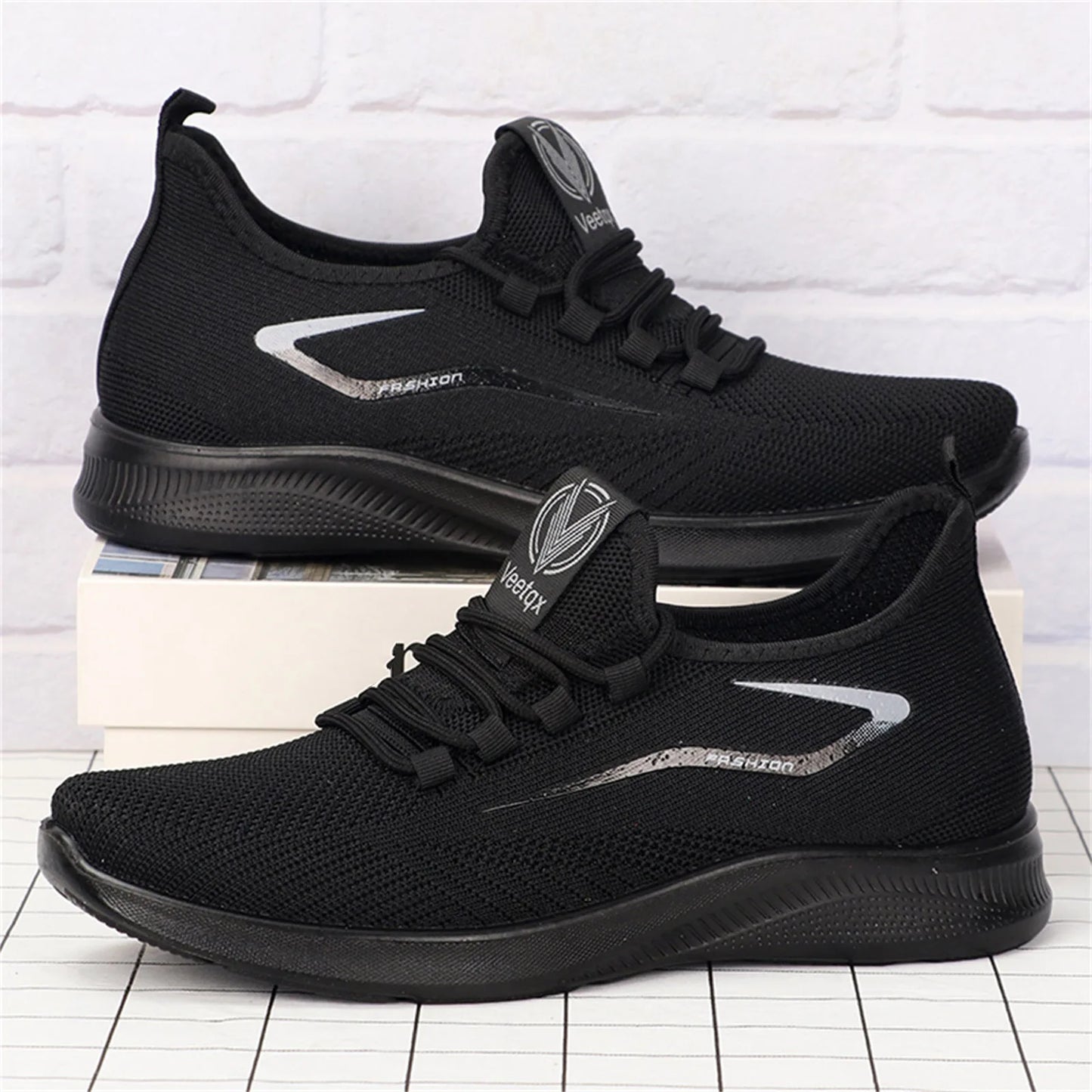 Men Sports Vulcanized Flat Bottom Light Slip On Elastic Fly Woven Mesh Breathable Casual sneakers